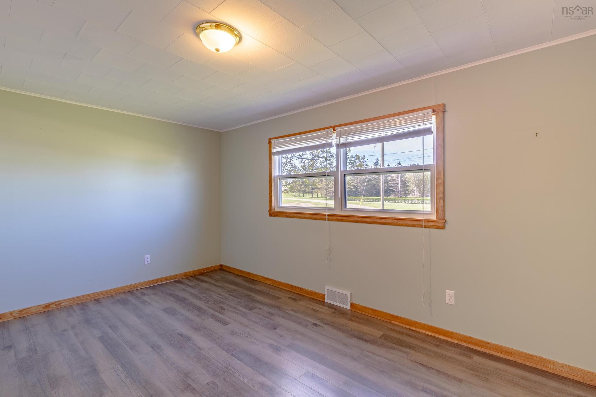 8370 Highway 1, Meteghan, NS