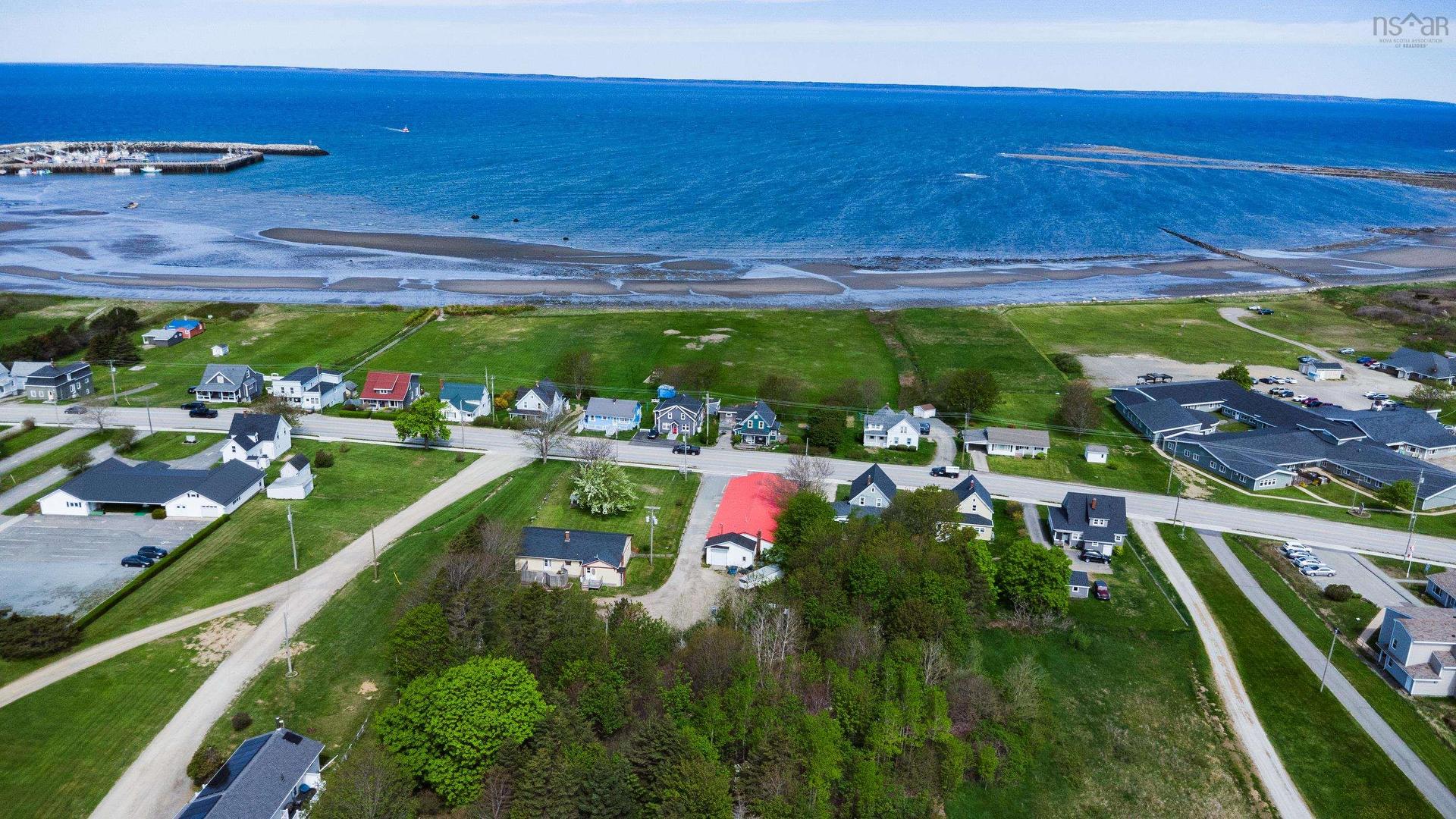 8370 Highway 1, Meteghan, NS