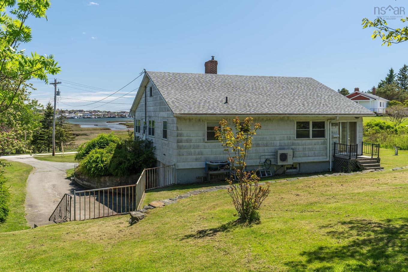 86 Highway 304, Overton, NS
