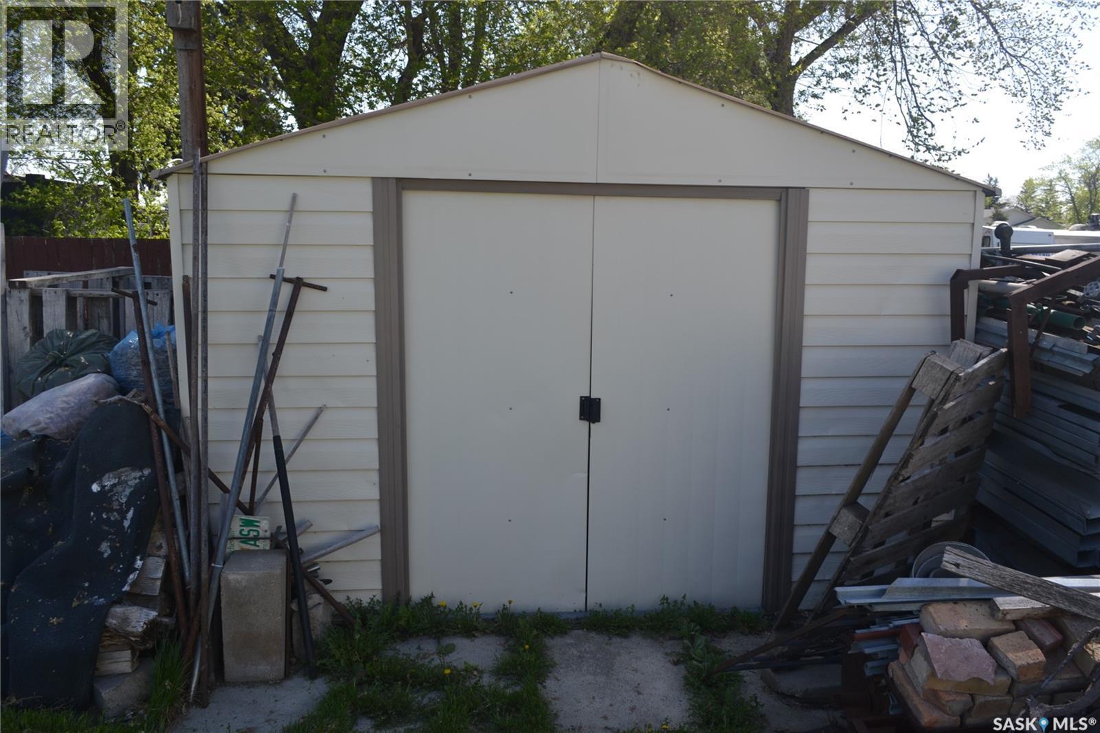 100 Main Street, Radisson, SK - Outdoor With Exterior