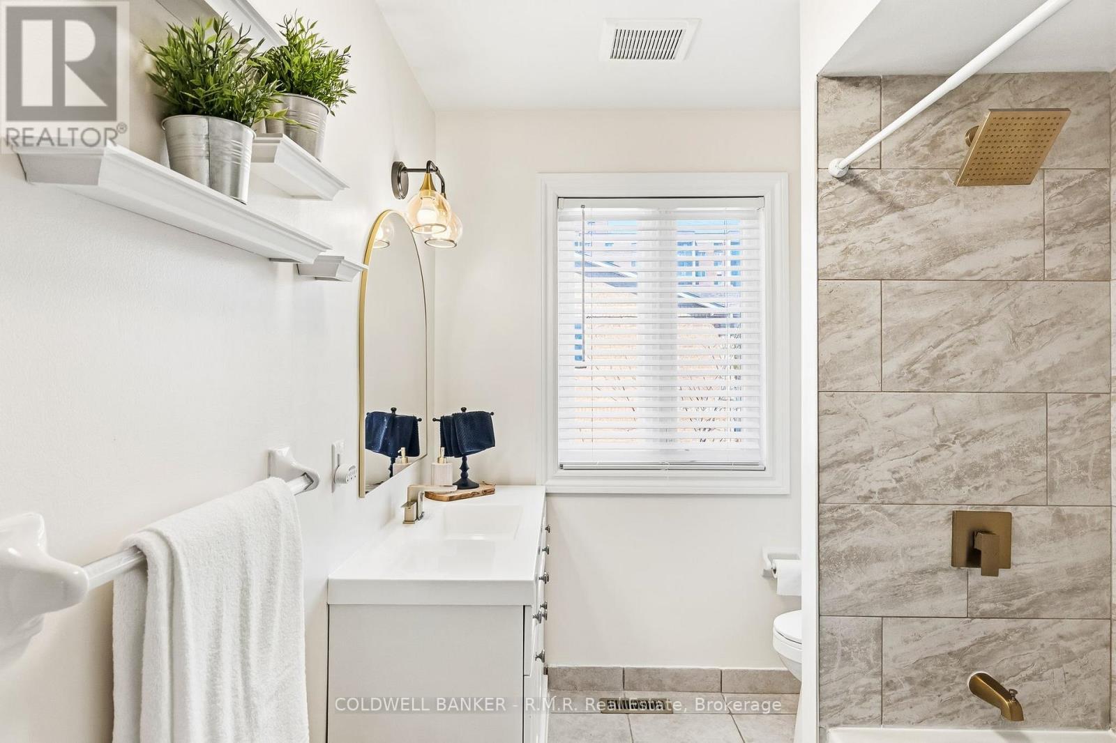 12 - 811 Wilson Road N, Oshawa (Pinecrest), ON - Indoor Photo Showing Bathroom