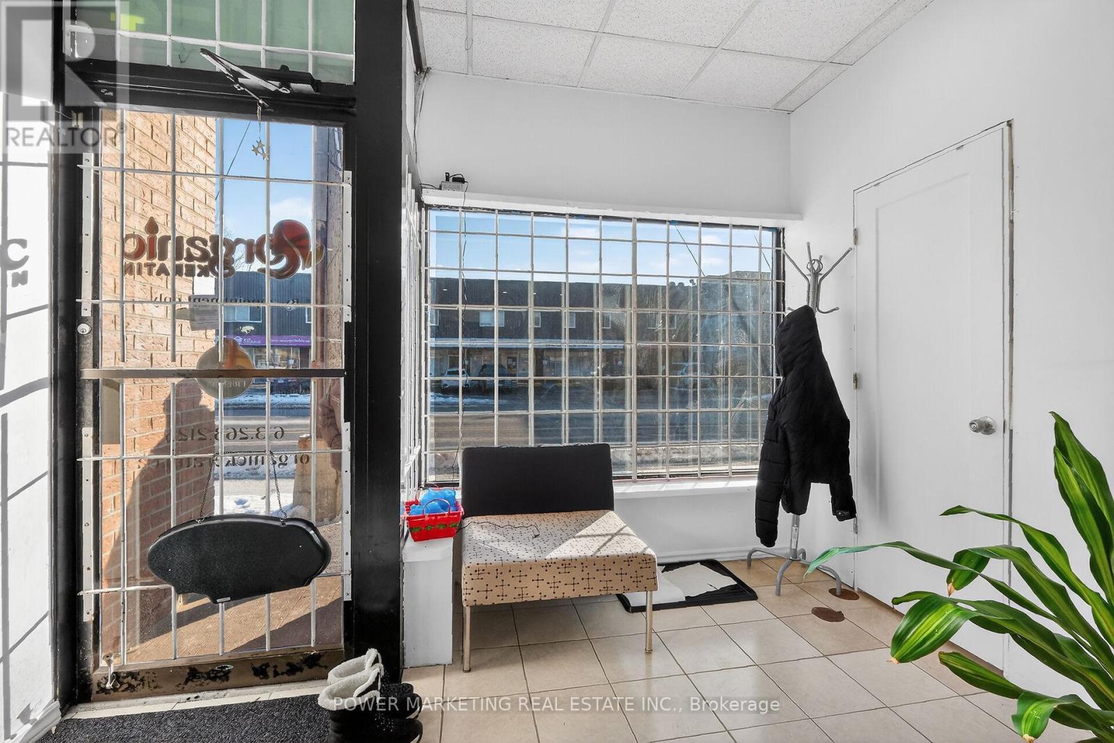 411 Mcarthur Avenue, Ottawa, ON