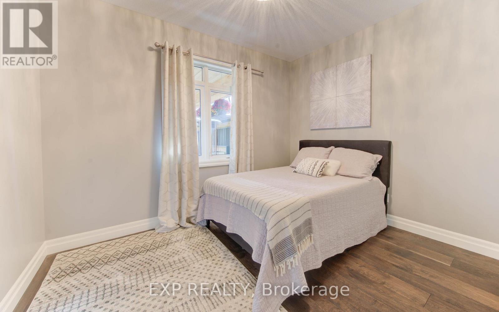 52 Edgehill Drive, Kitchener, ON - Indoor Photo Showing Bedroom