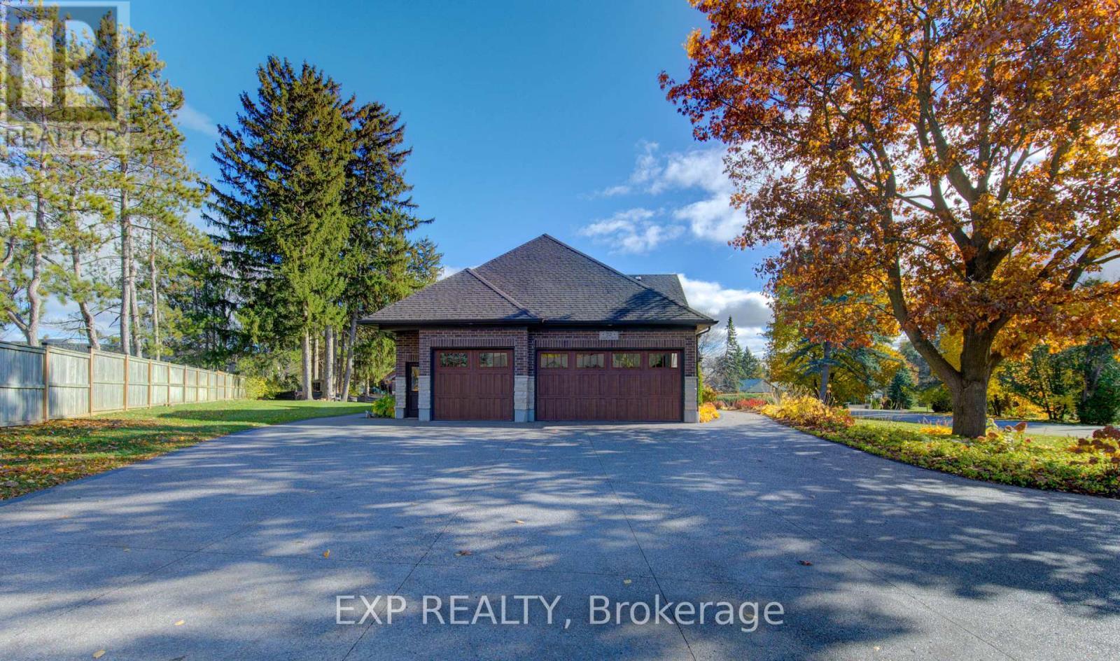 52 Edgehill Drive, Kitchener, ON - Outdoor