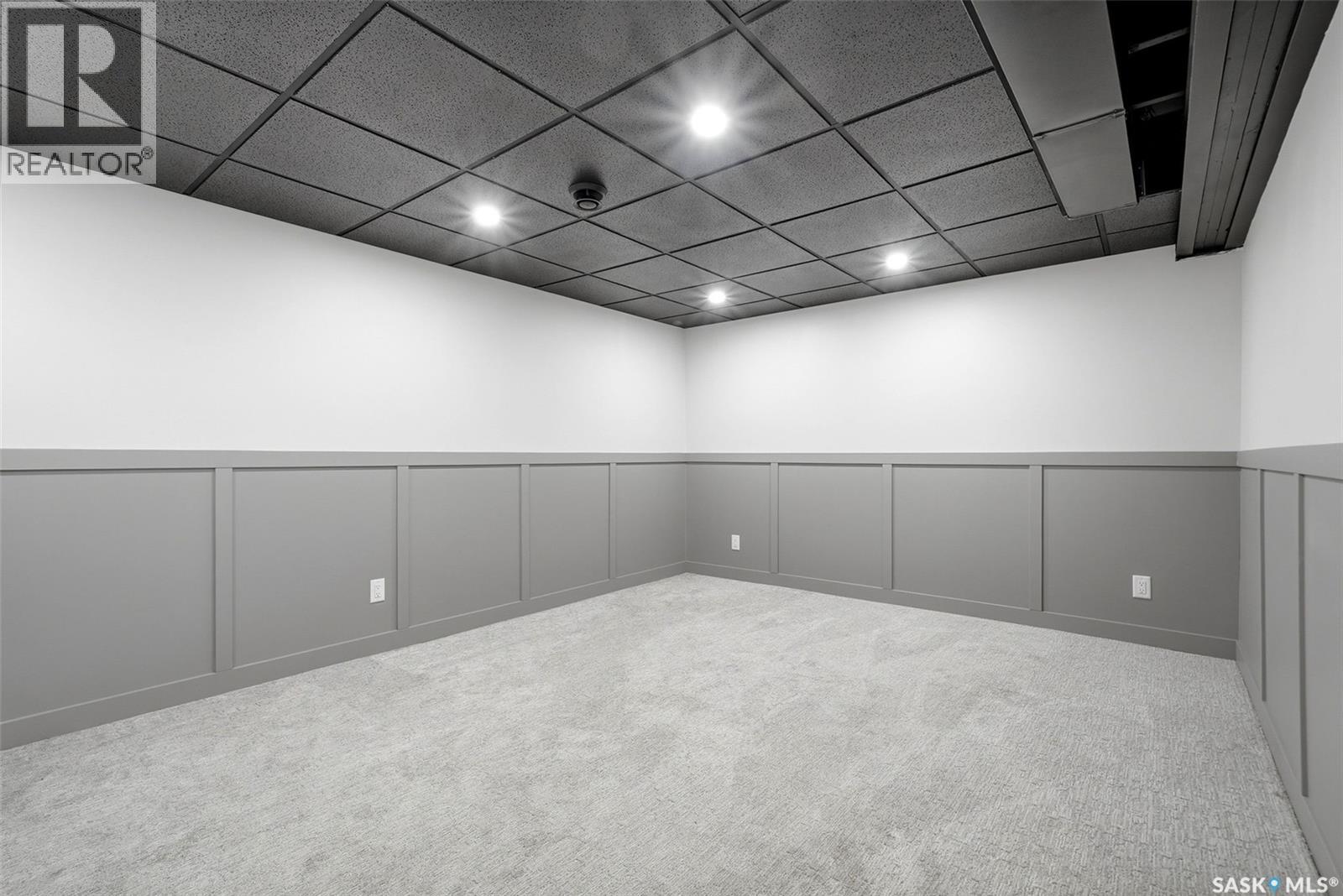 306 Howe Place, Regina, SK - Indoor Photo Showing Other Room