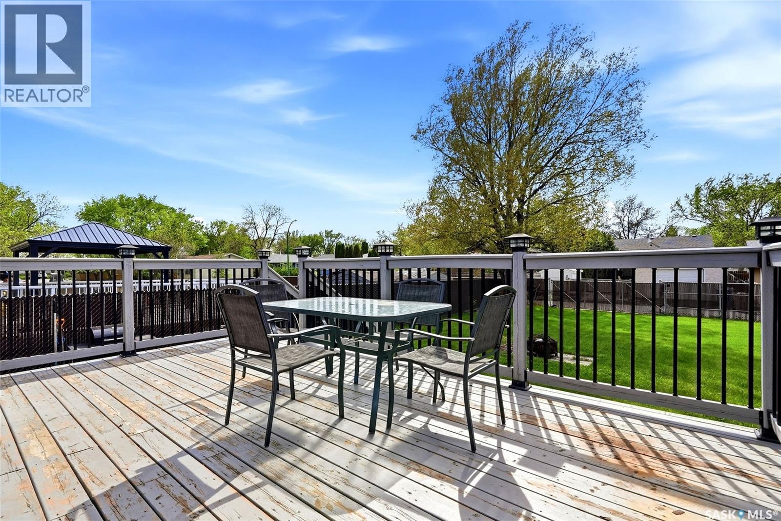306 Howe Place, Regina, SK - Outdoor With Deck Patio Veranda