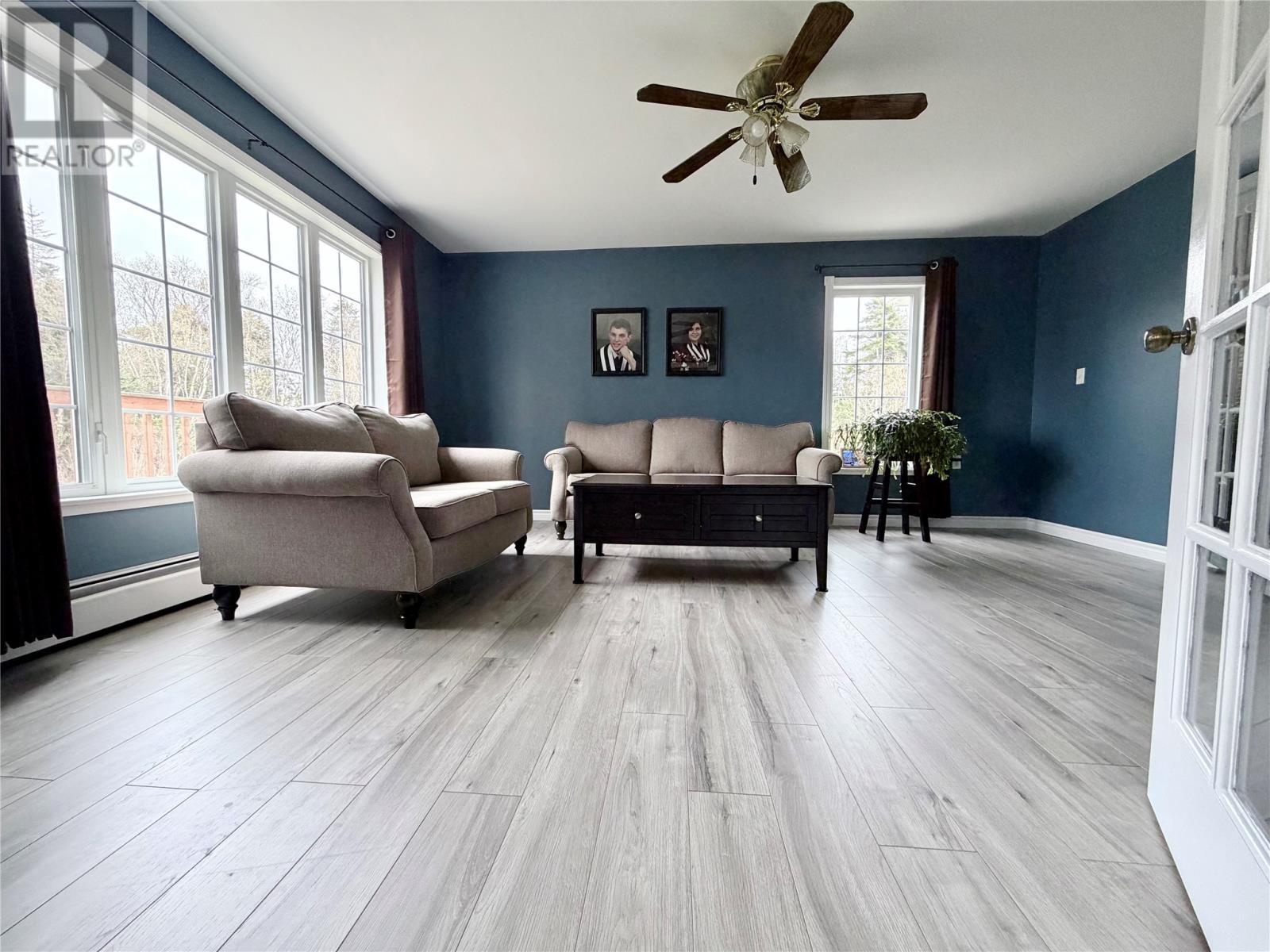 153 Main Street, Lourdes, NL - Indoor Photo Showing Living Room