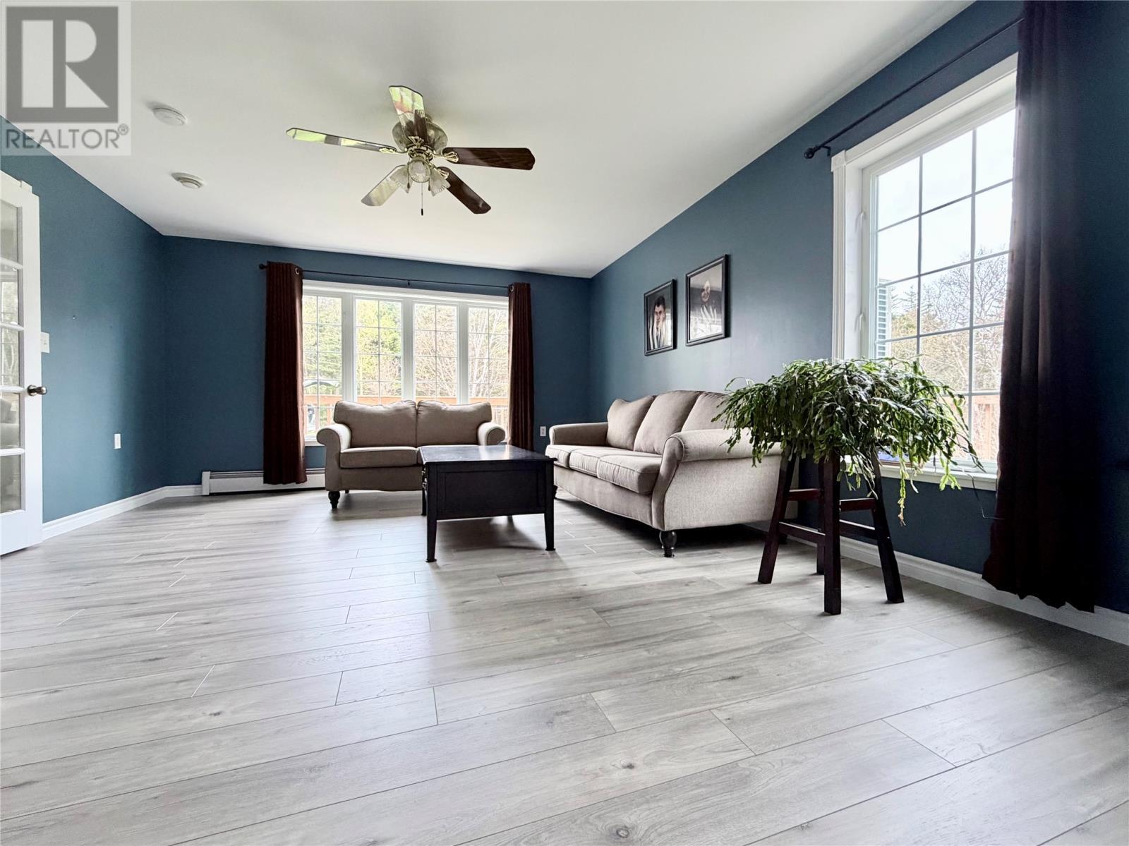 153 Main Street, Lourdes, NL - Indoor Photo Showing Living Room