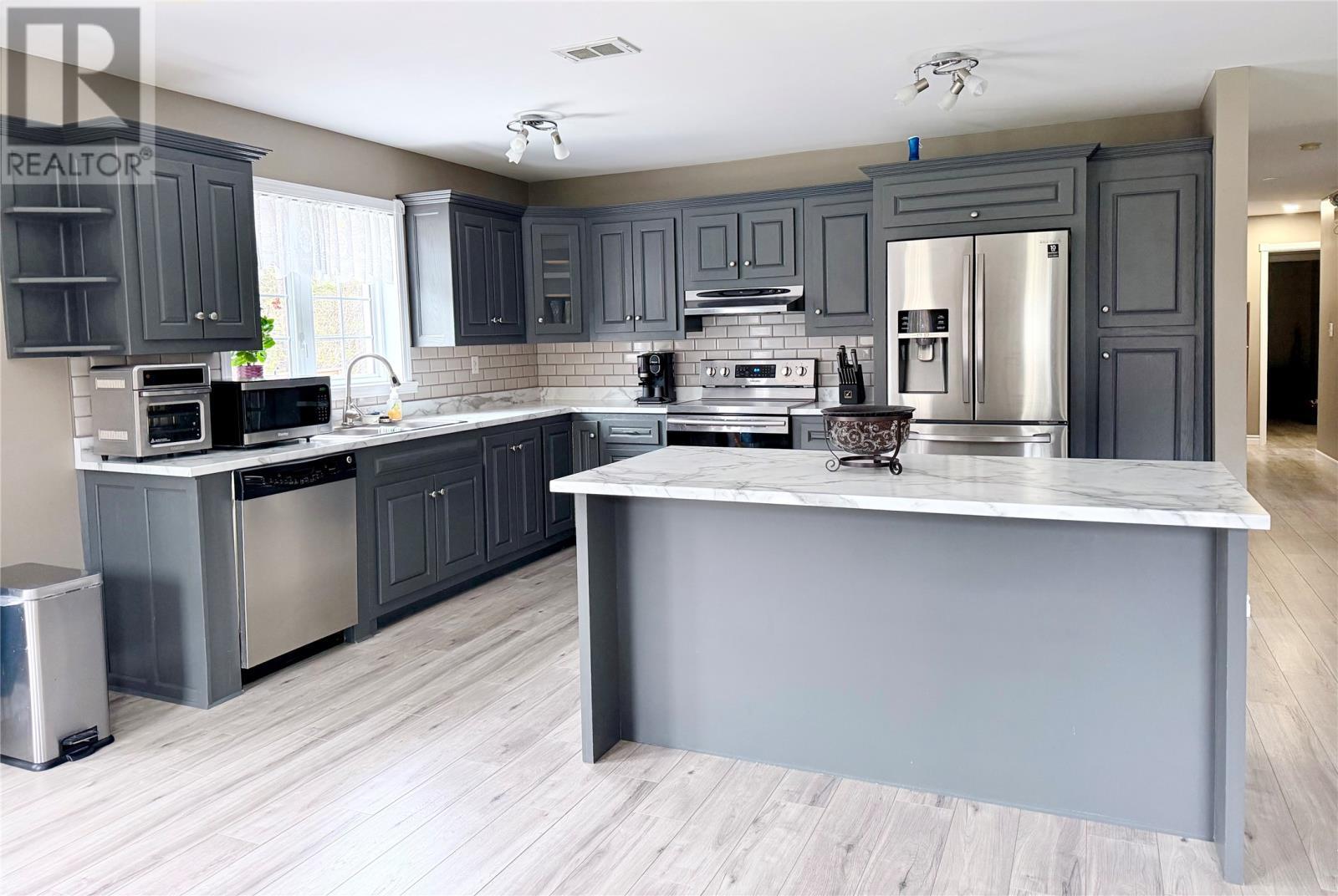 153 Main Street, Lourdes, NL - Indoor Photo Showing Kitchen With Upgraded Kitchen