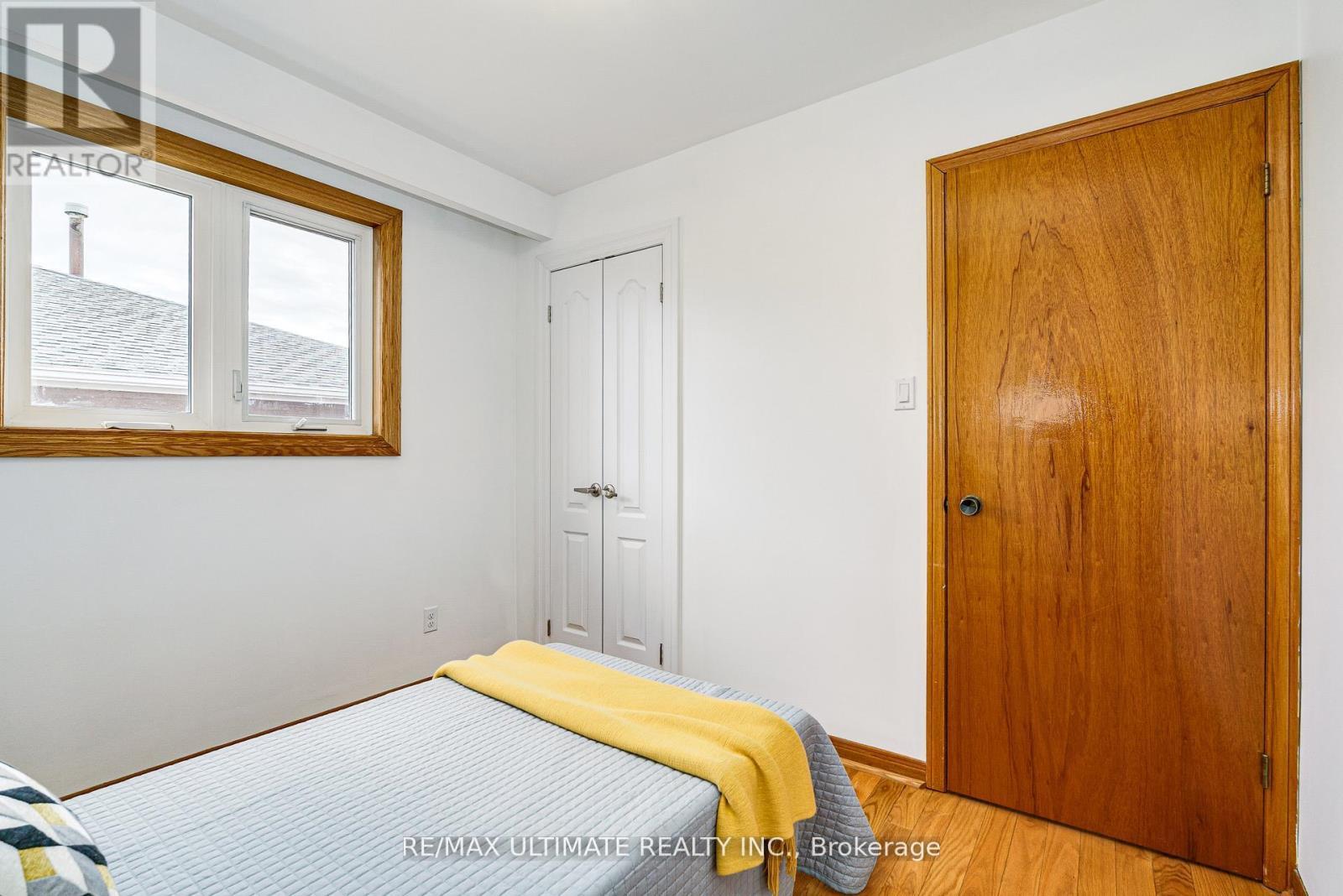 196 Meadows Boulevard, Mississauga, ON - Indoor Photo Showing Bedroom