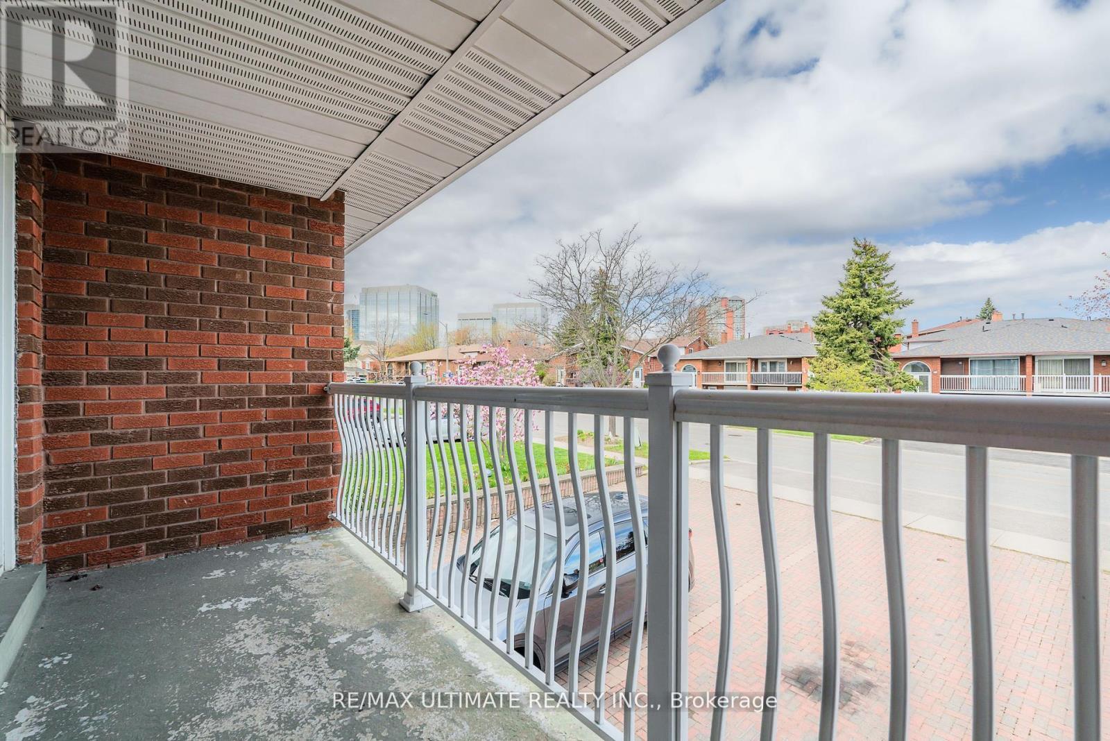 196 Meadows Boulevard, Mississauga, ON - Outdoor With Balcony With Exterior