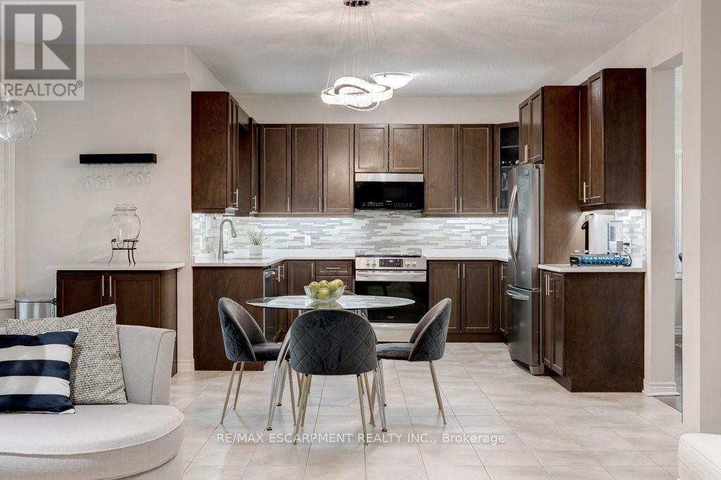 85 Showcase Drive, Hamilton, ON - Indoor