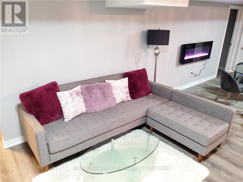 85 Showcase Drive, Hamilton, ON -