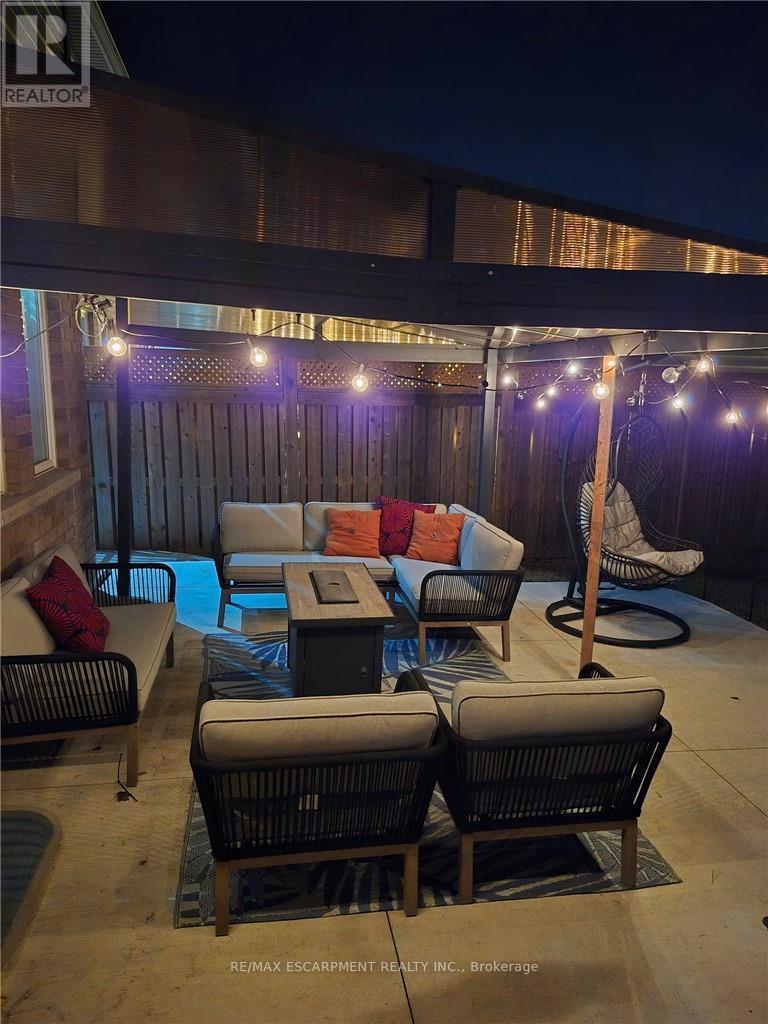 85 Showcase Drive, Hamilton, ON -