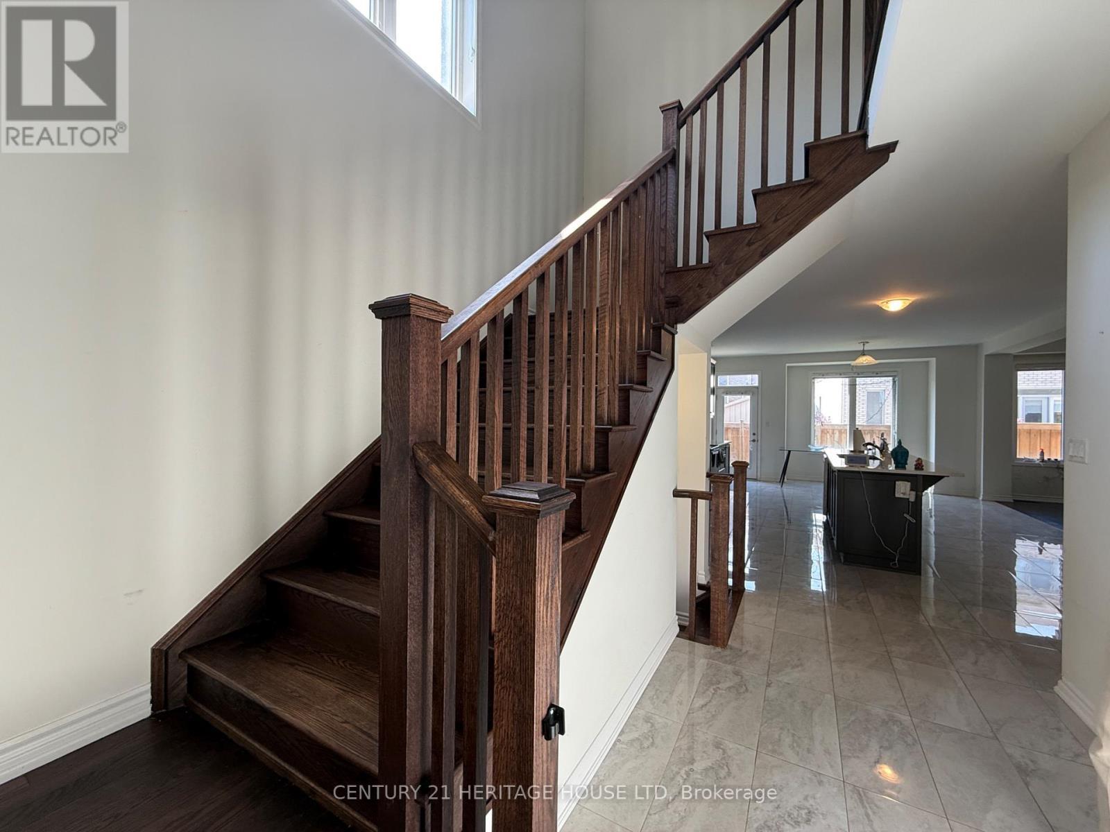 18 Dolucci Crescent E, Brampton, ON - Indoor Photo Showing Other Room
