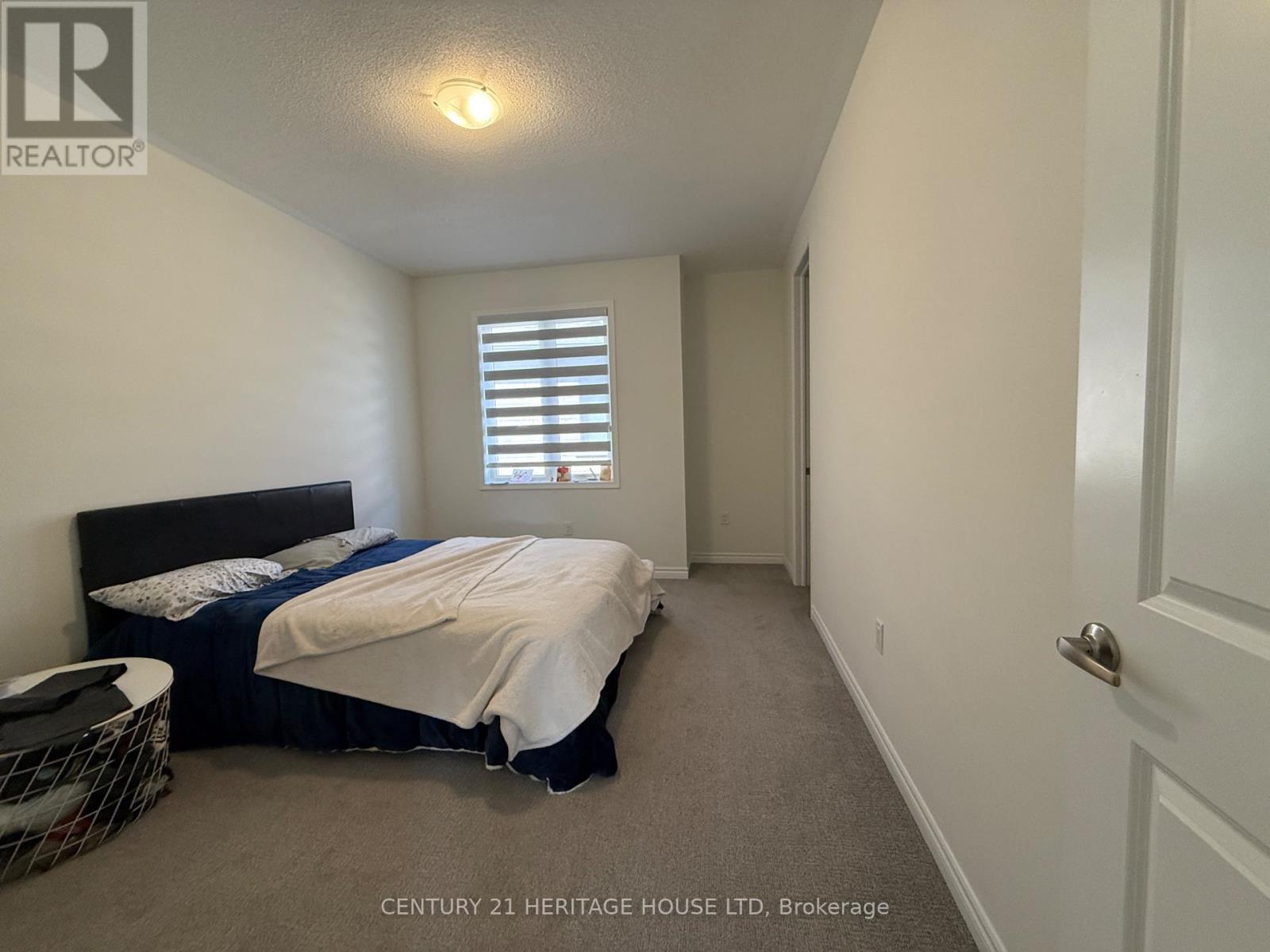18 Dolucci Crescent E, Brampton, ON - Indoor Photo Showing Bedroom