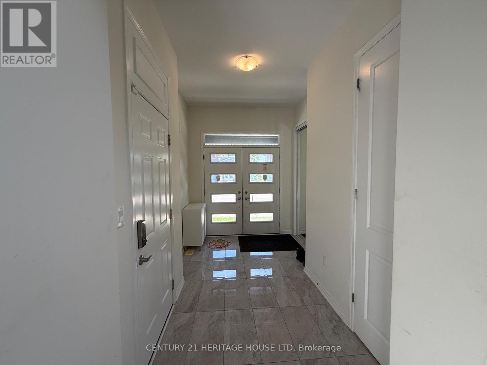 18 Dolucci Crescent E, Brampton, ON - Indoor Photo Showing Other Room