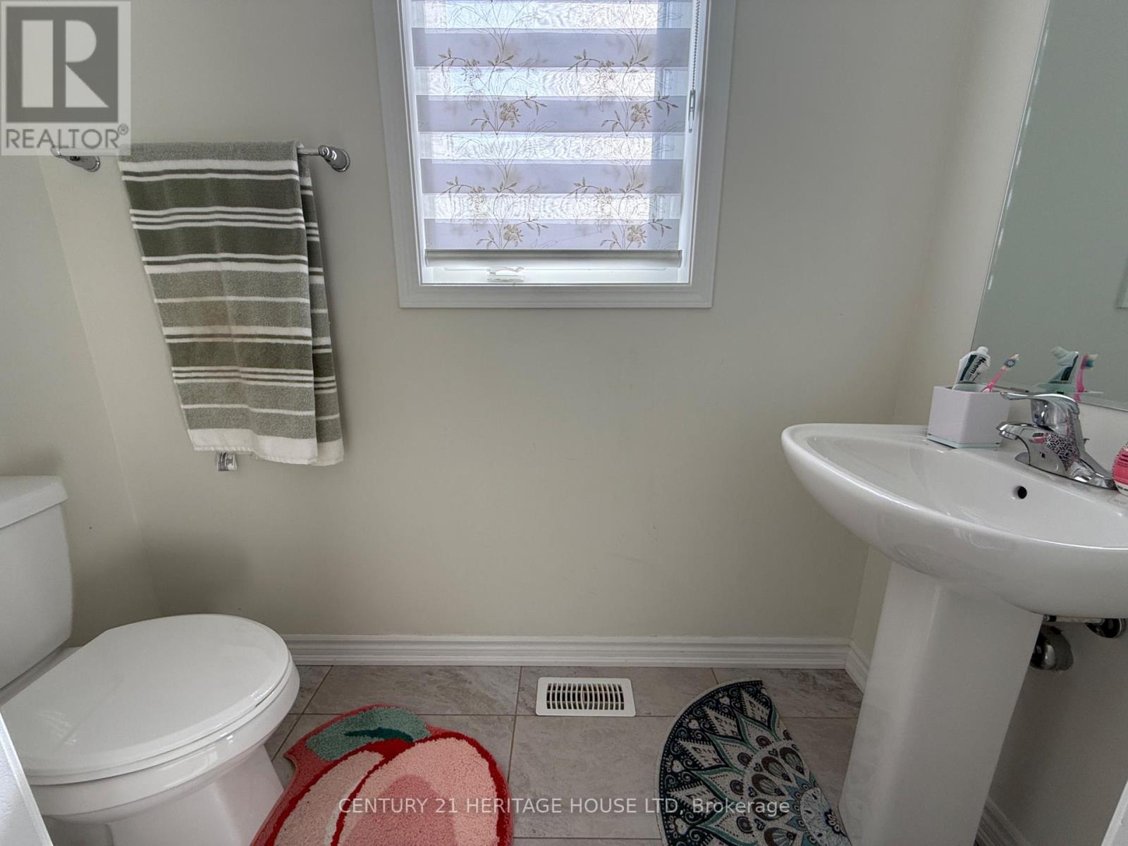 18 Dolucci Crescent E, Brampton, ON - Indoor Photo Showing Bathroom