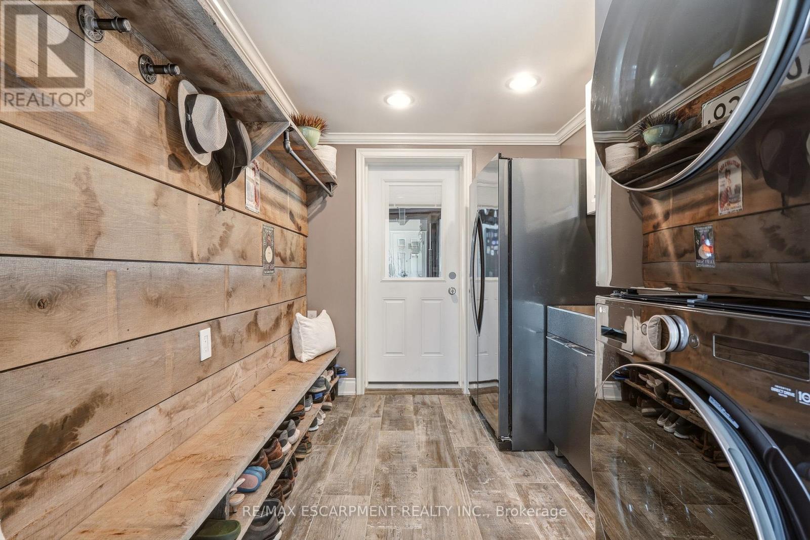 600 Deborah Crescent, Burlington, ON - Indoor Photo Showing Other Room