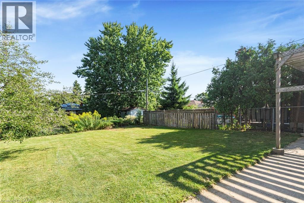 33 Alderney Avenue, Hamilton, ON - Outdoor