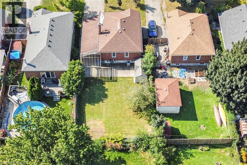 33 Alderney Avenue, Hamilton, ON - Outdoor