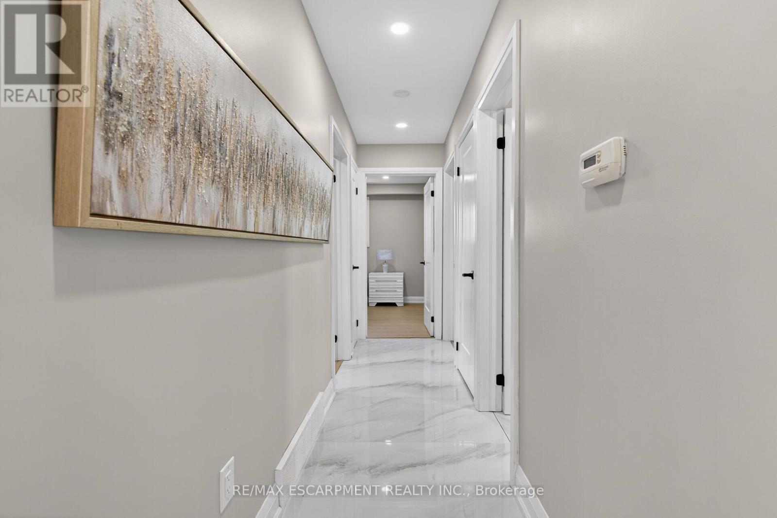 83 Riverdale Drive, Hamilton, ON - Indoor Photo Showing Other Room
