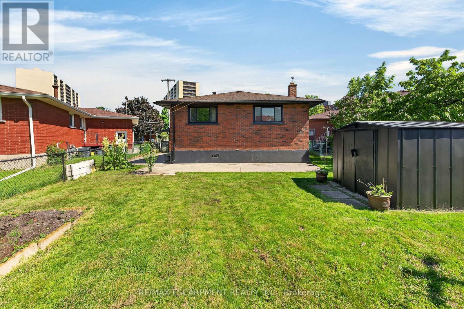 83 Riverdale Drive, Hamilton, ON - Outdoor