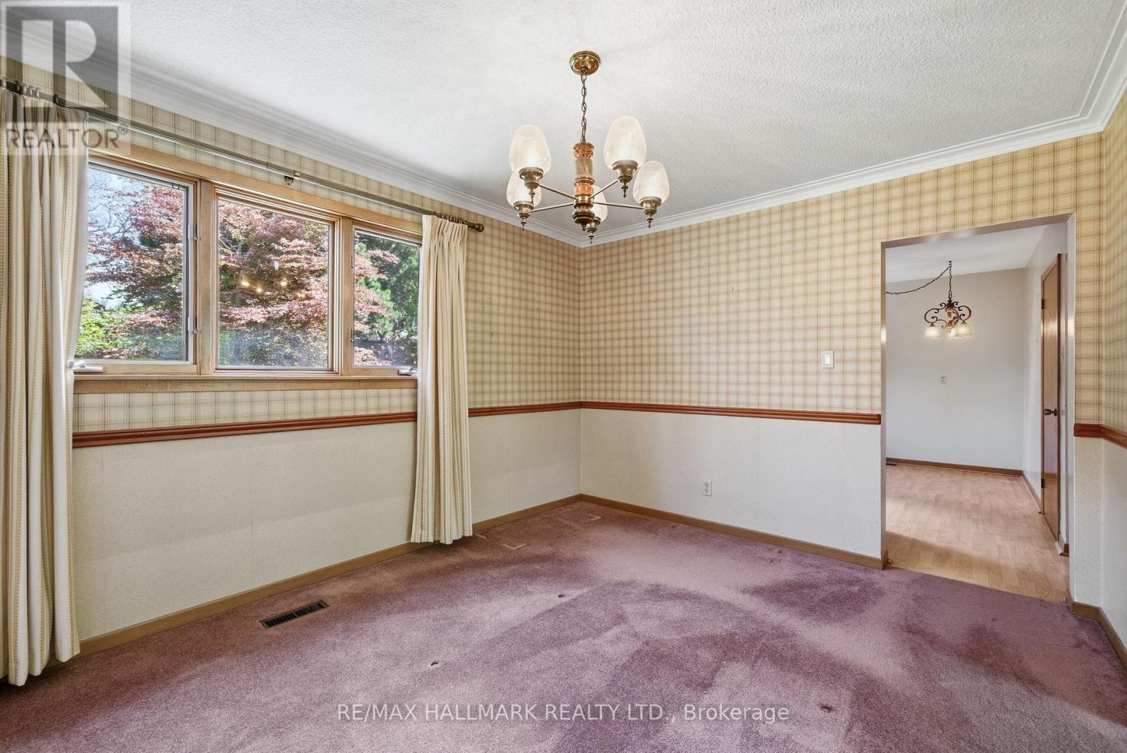 5 Bethune Boulevard, Toronto, ON - Indoor Photo Showing Other Room