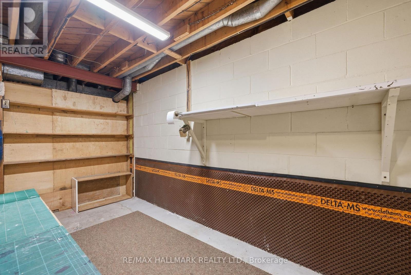5 Bethune Boulevard, Toronto, ON - Indoor
