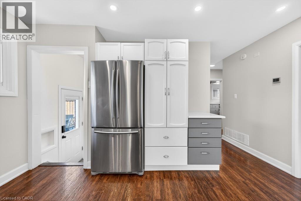118 West 33Rd Street, Hamilton, ON - Indoor Photo Showing Other Room