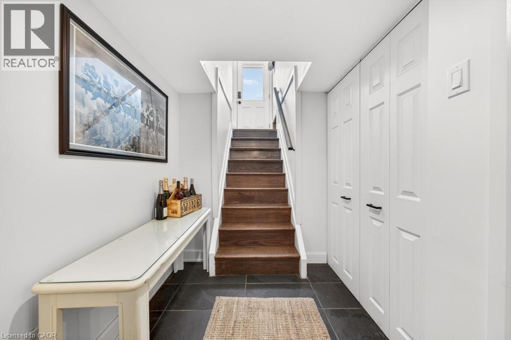 118 West 33Rd Street, Hamilton, ON - Indoor Photo Showing Other Room