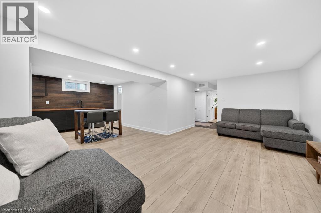 118 West 33Rd Street, Hamilton, ON - Indoor