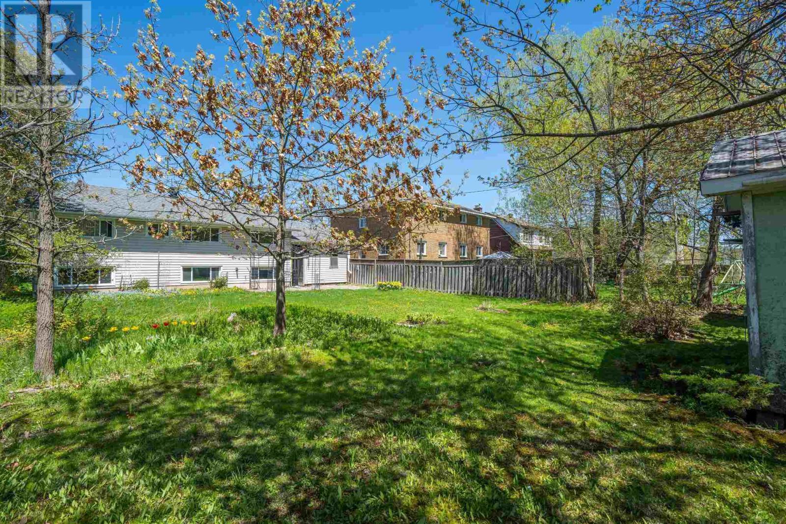 617 Mcnabb St, Sault Ste. Marie, ON - Outdoor