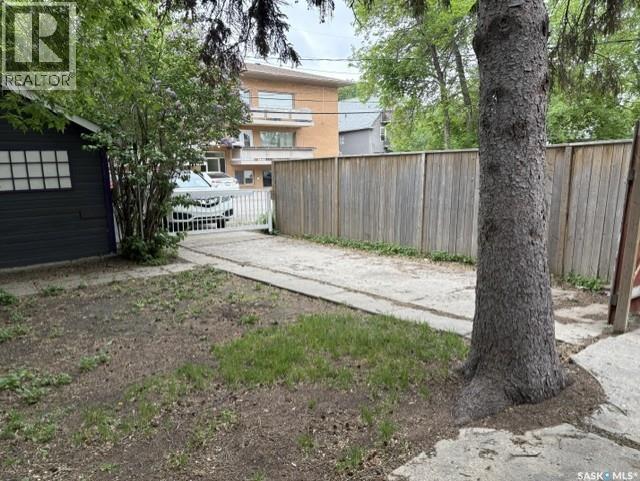 2047 Retallack Street, Regina, SK - Outdoor