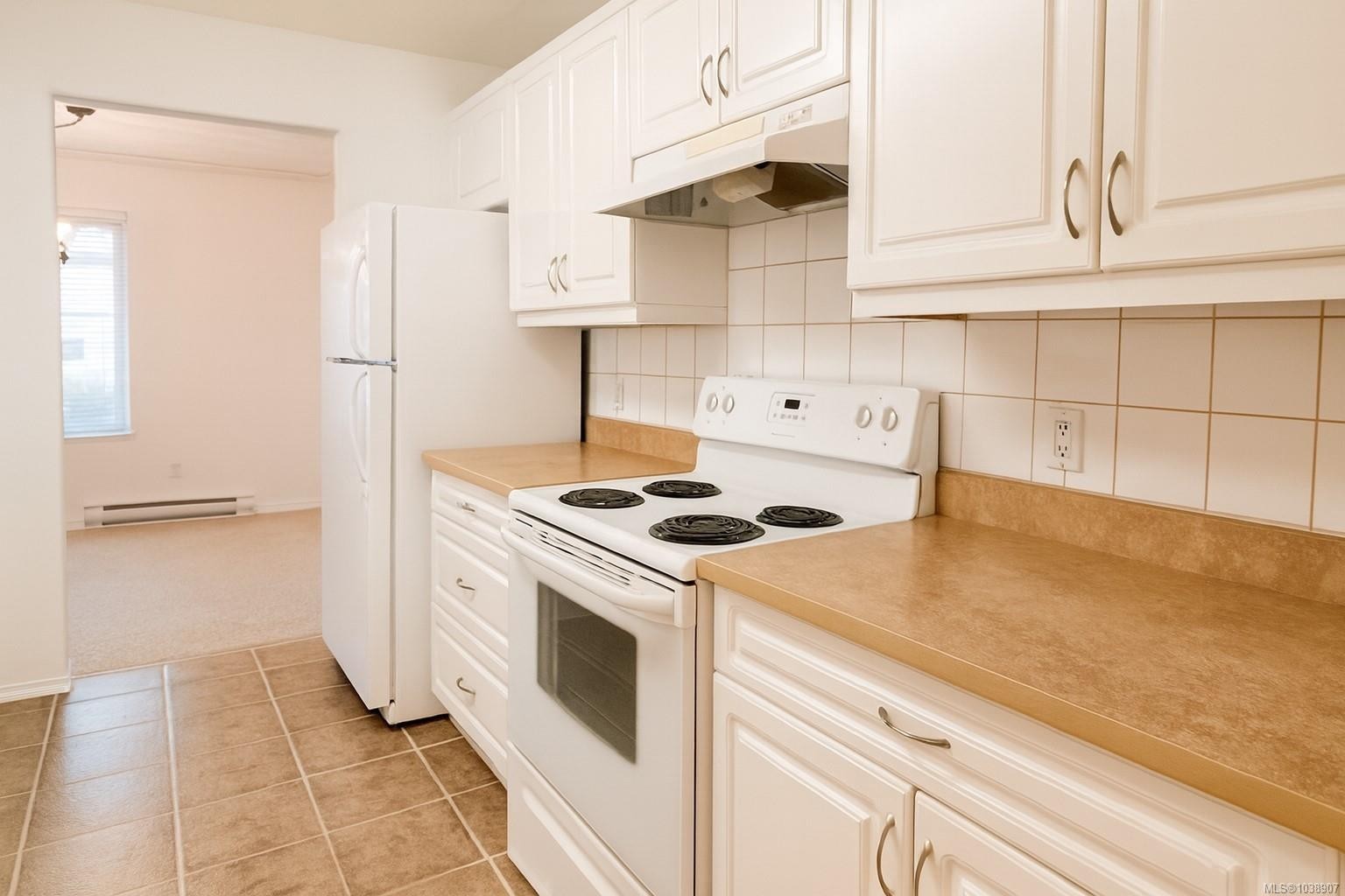 #207-2568 Dingwall St, Duncan, BC - Indoor Photo Showing Kitchen