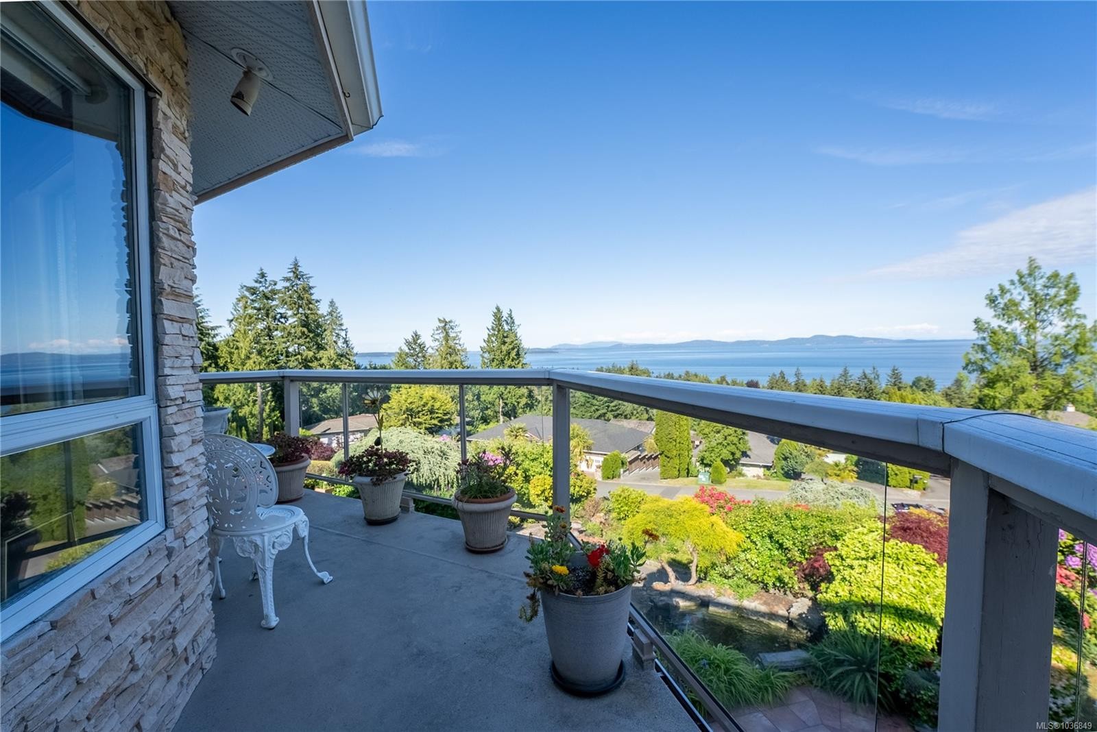 5200 Polson Terr, Saanich, BC