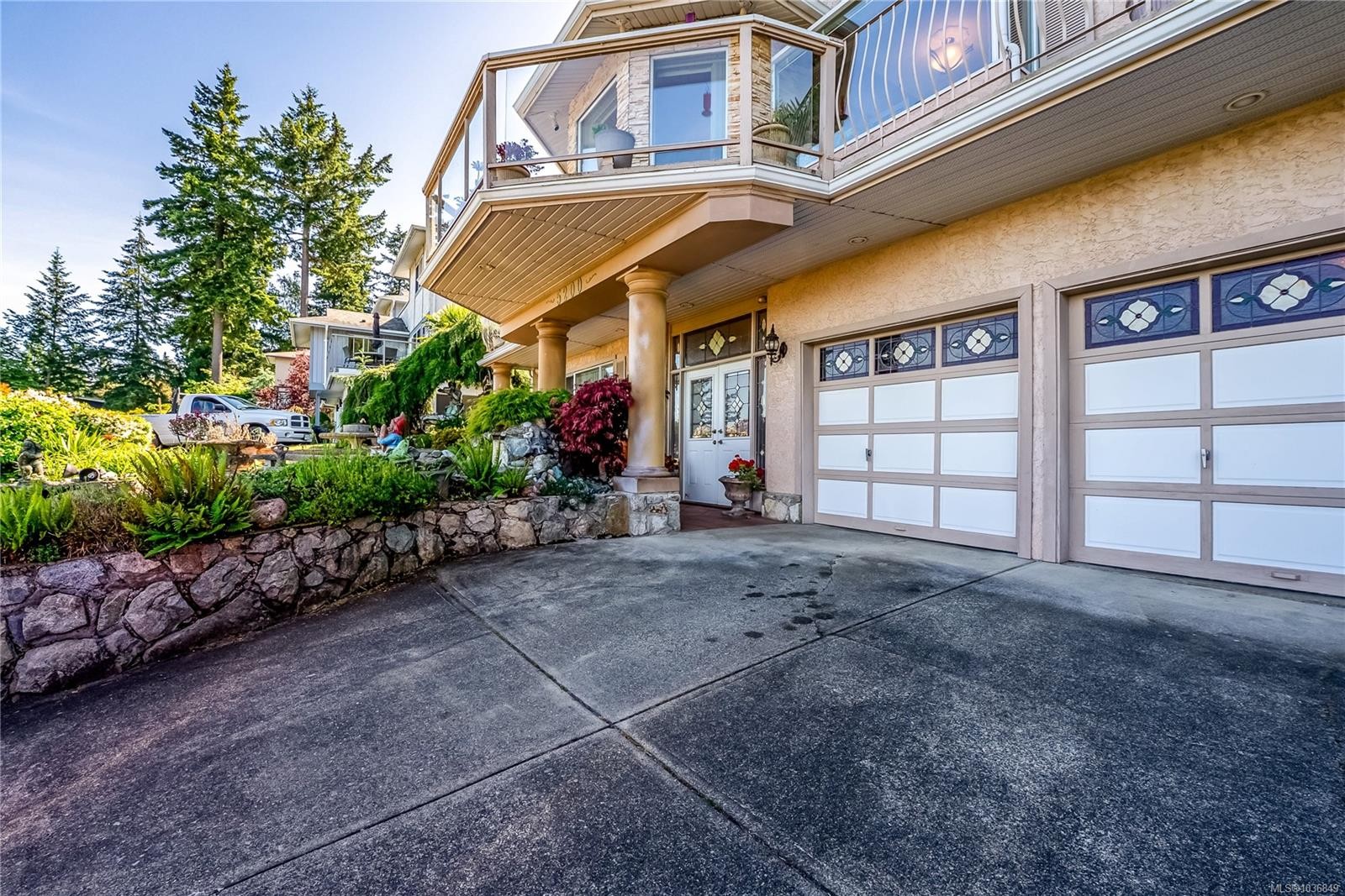 5200 Polson Terr, Saanich, BC