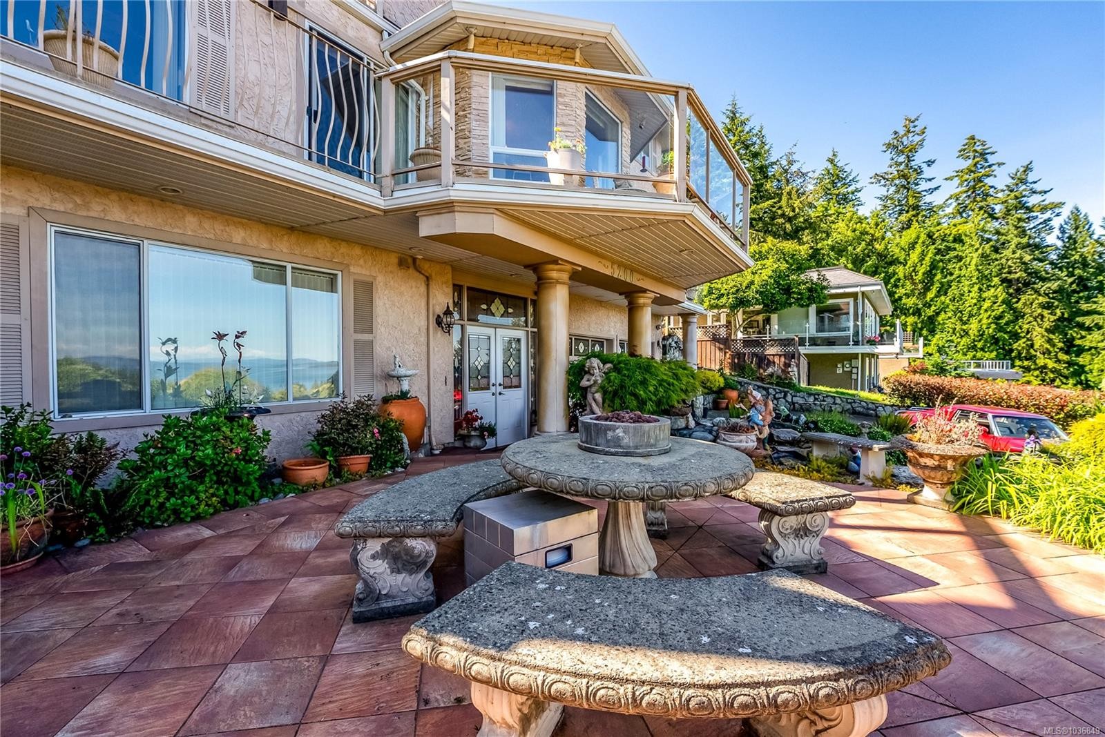 5200 Polson Terr, Saanich, BC