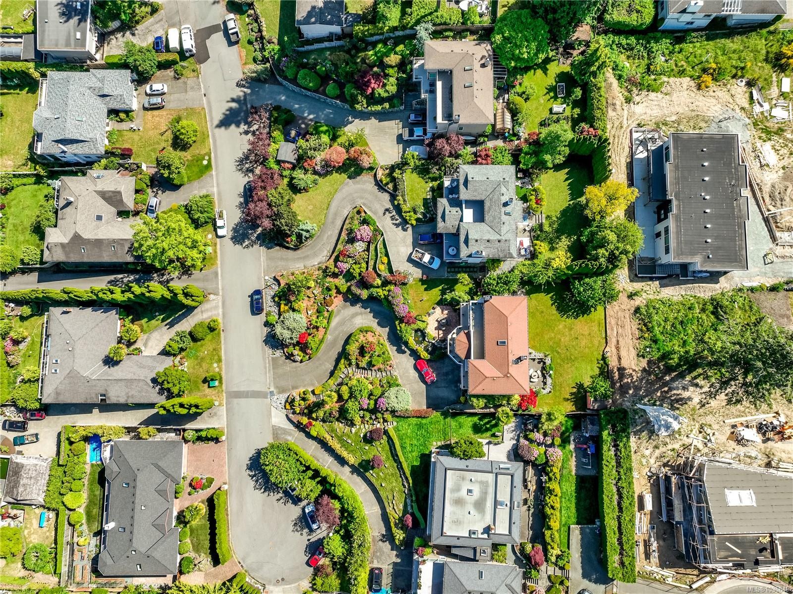 5200 Polson Terr, Saanich, BC
