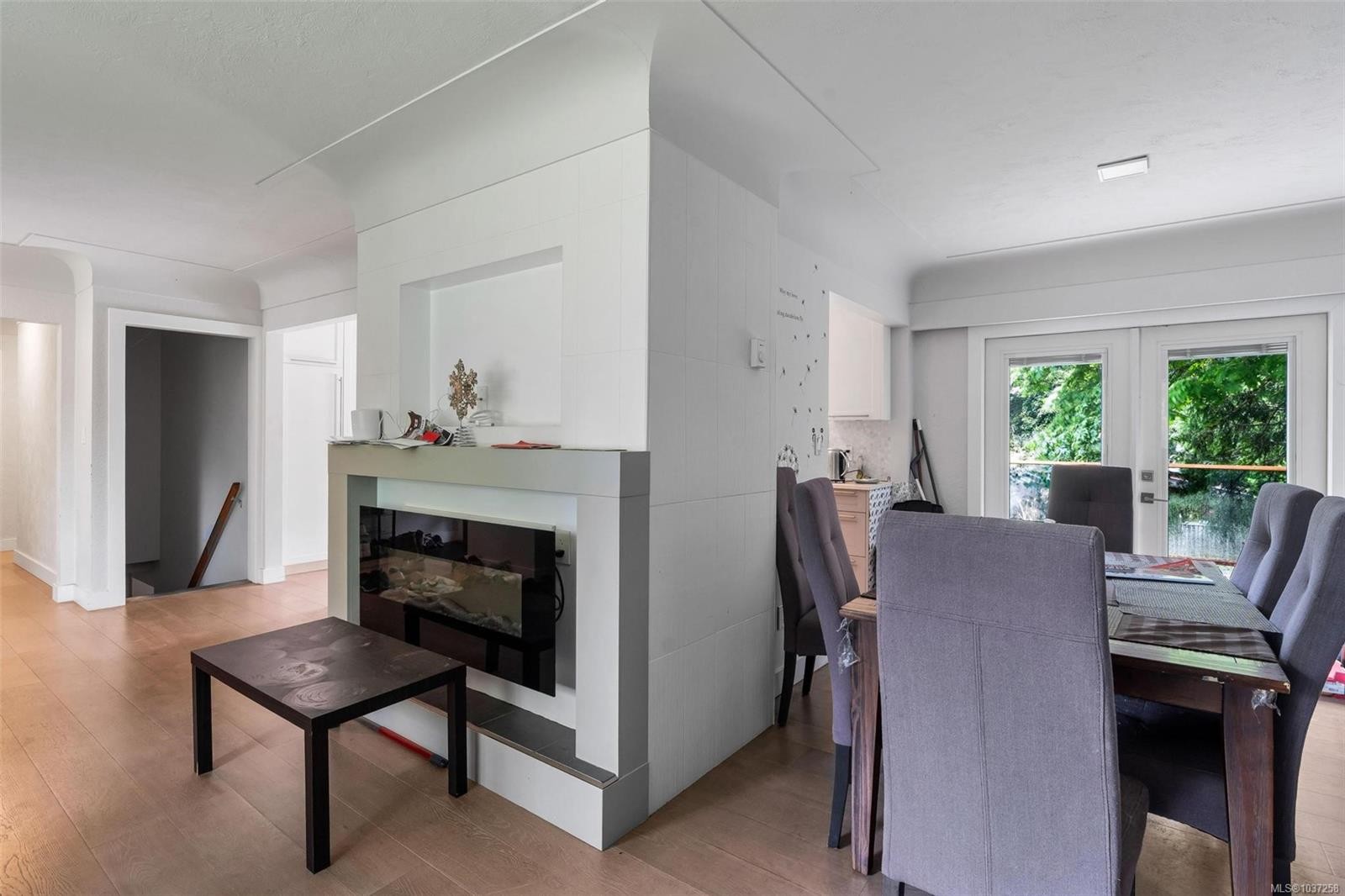 3910 Hobbs St, Saanich, BC