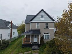 24 Reserve St Street Glace Bay, NS B1A 4V8