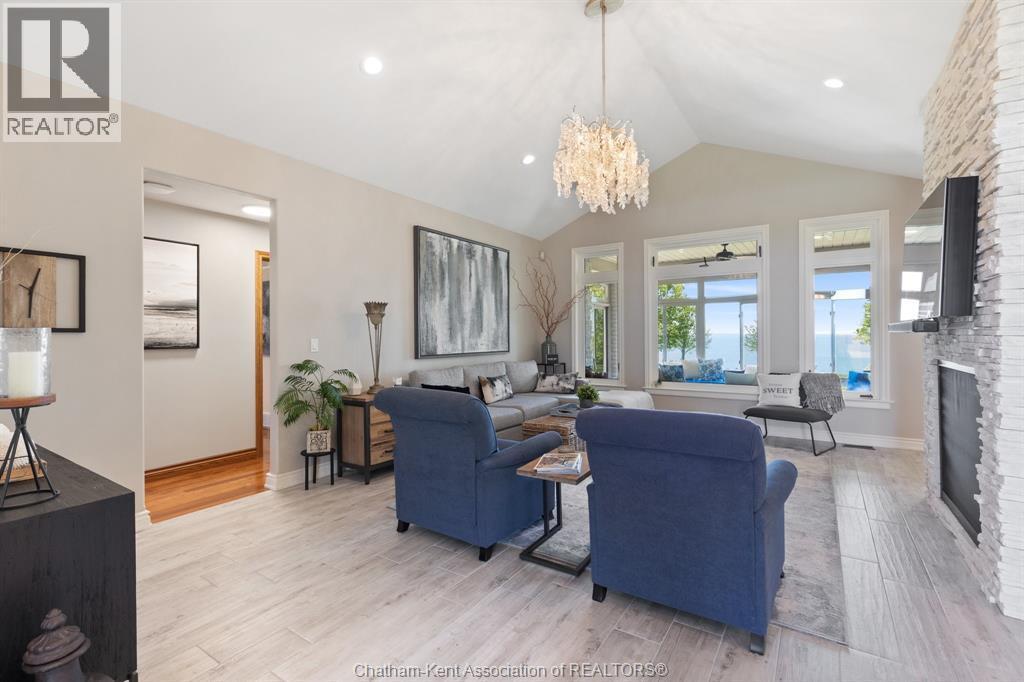 6576 Talbot Trail, Merlin, ON - Indoor Photo Showing Living Room With Fireplace