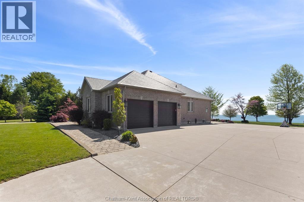 6576 Talbot Trail, Merlin, ON - Outdoor