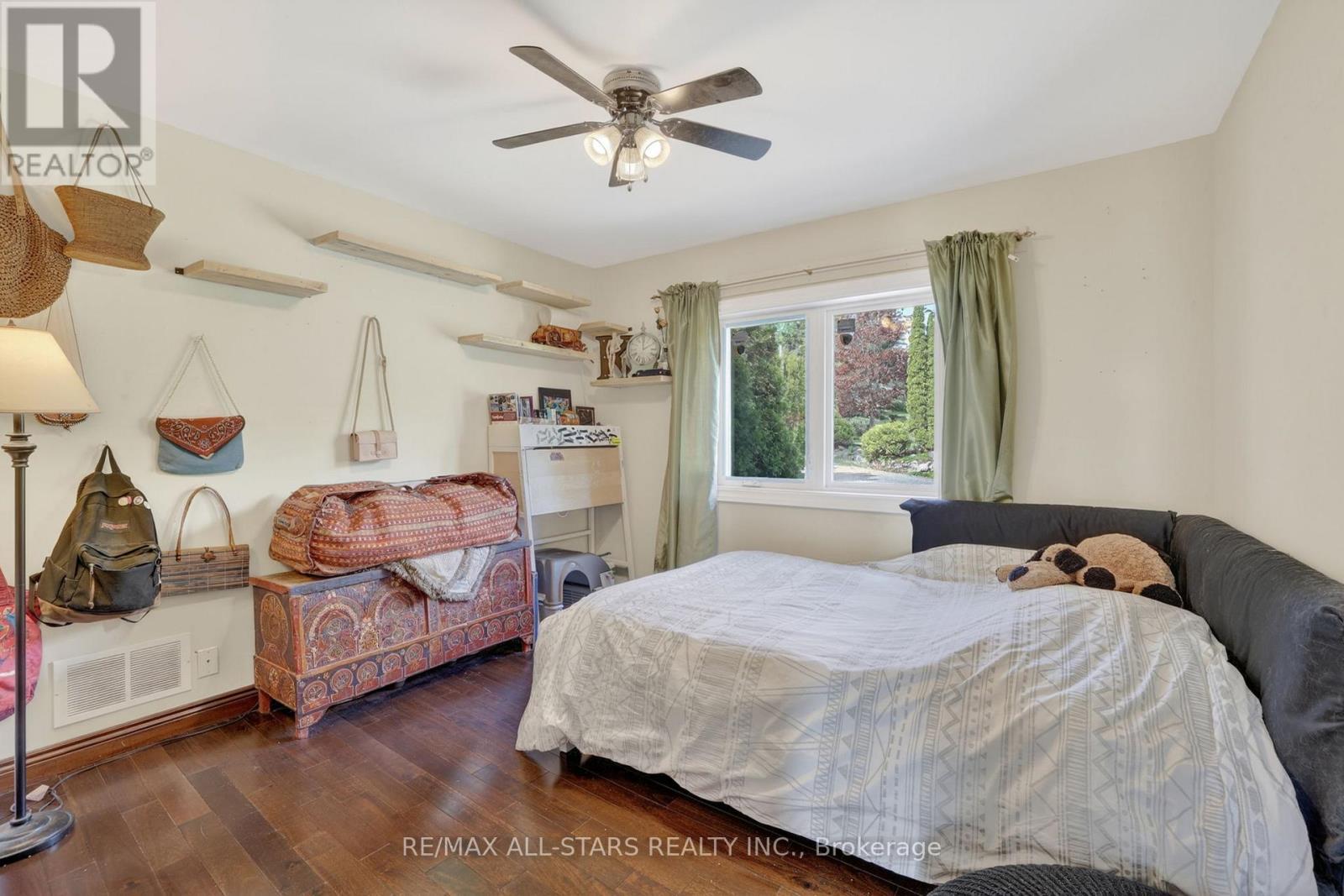 Main level 2nd Bedroom - 10655 Sideroad 17, Brock, ON