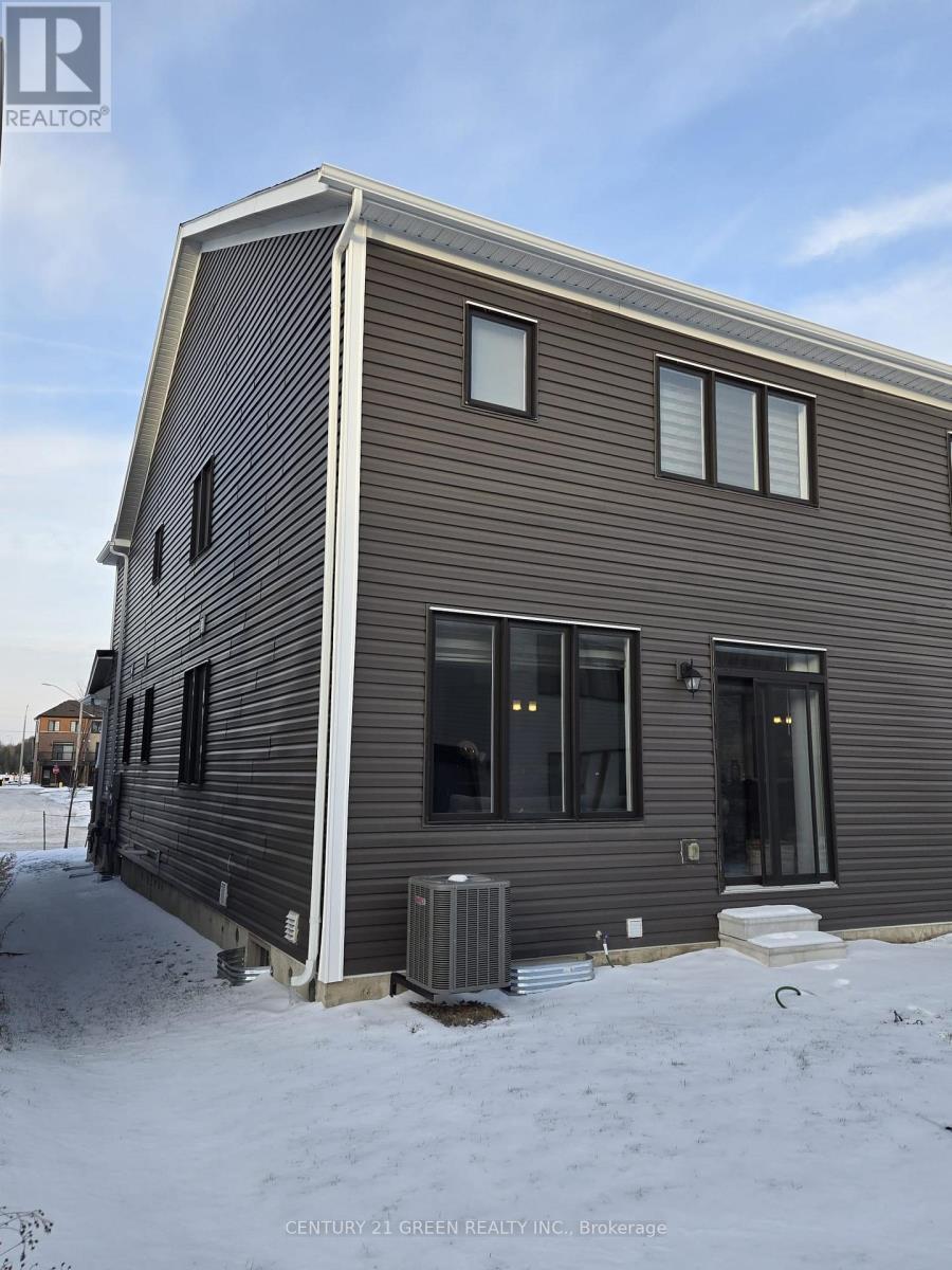 50 Sunflower Crescent, Thorold, ON - Outdoor With Exterior