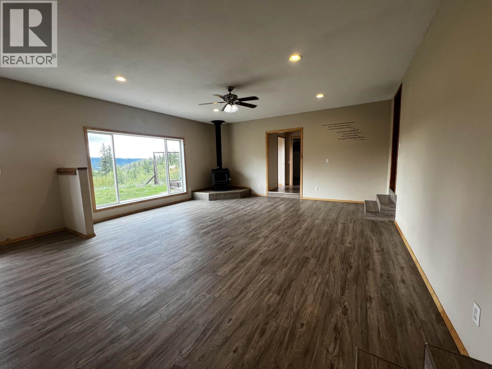 100 Schritt Crescent, Burns Lake, BC - Indoor Photo Showing Other Room