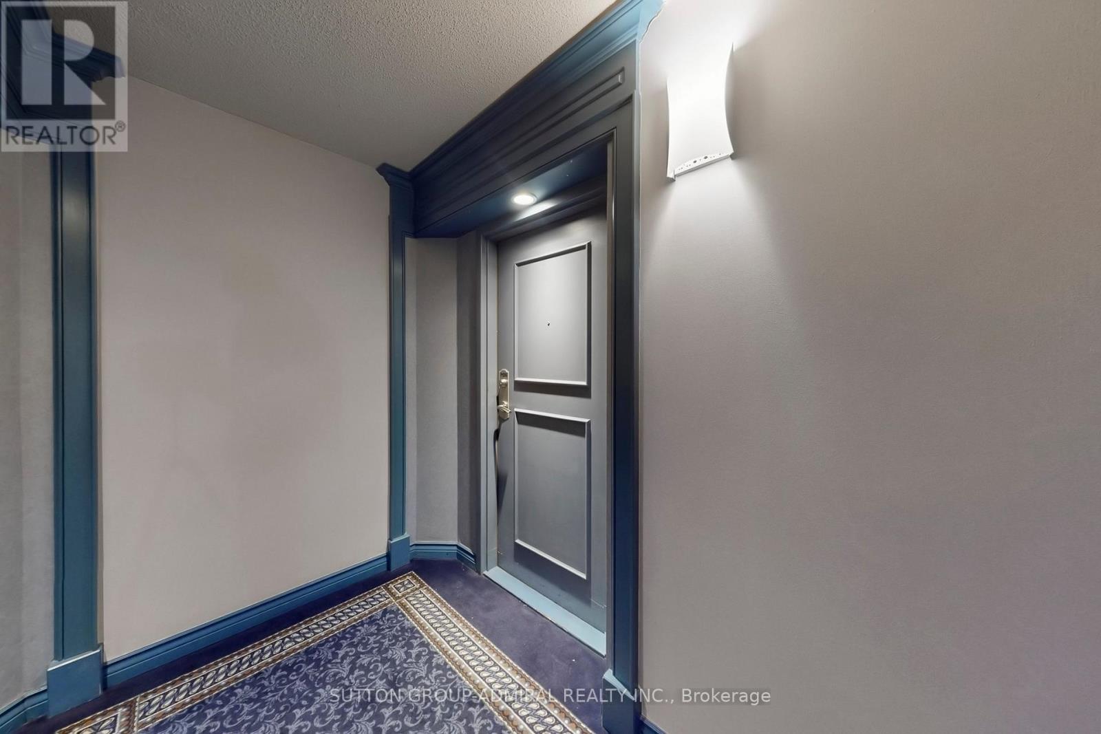 Ph208 - 81 Townsgate Drive, Vaughan, ON - Photo Showing Other Room