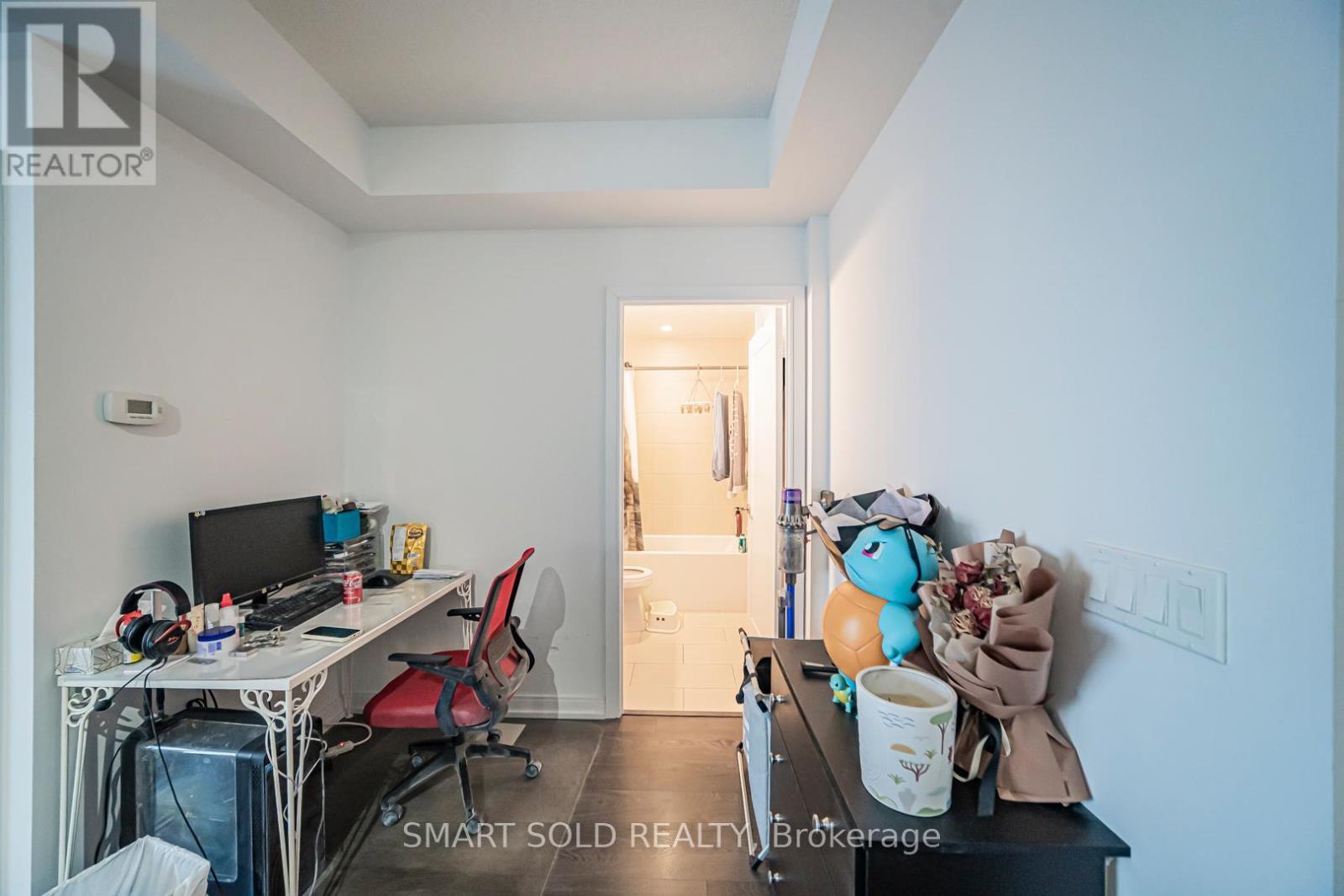 2918 - 275 Village Green Square, Toronto, ON - Indoor Photo Showing Office