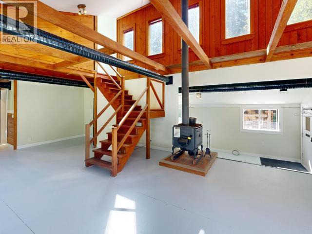 4313 Gillies Bay Rd Road, Texada Island, BC - Indoor Photo Showing Other Room