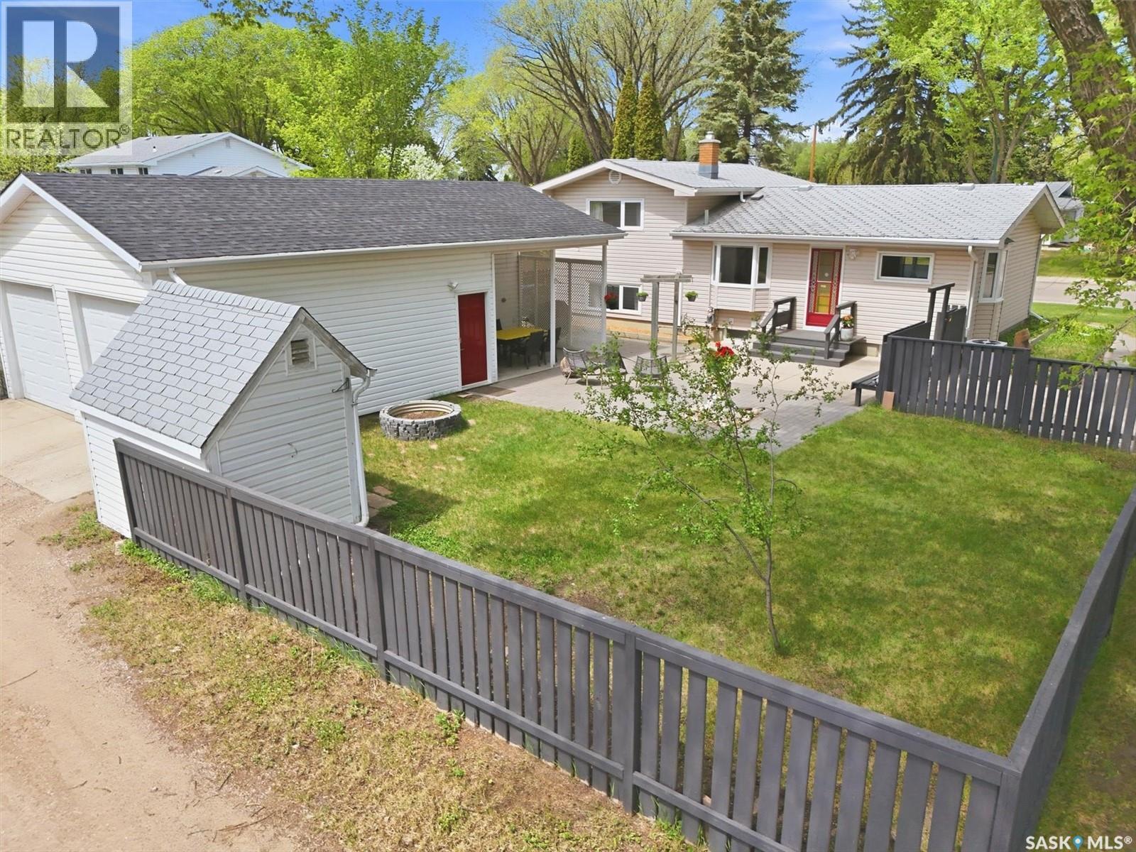 52 Potter Crescent, Saskatoon, SK - Outdoor With Exterior